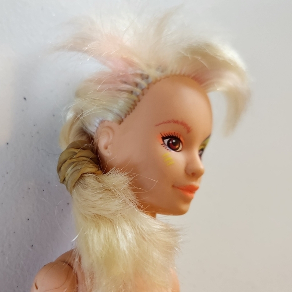 Vintage 1985 Roxy Misfits Doll 4206 Jem and the Holograms 1980s Dolls Rockers - Picture 3 of 11